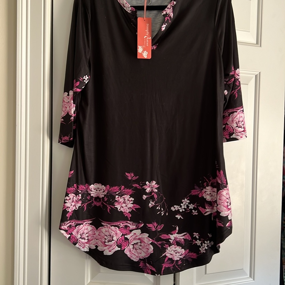 Tunic - Picture 3 of 4